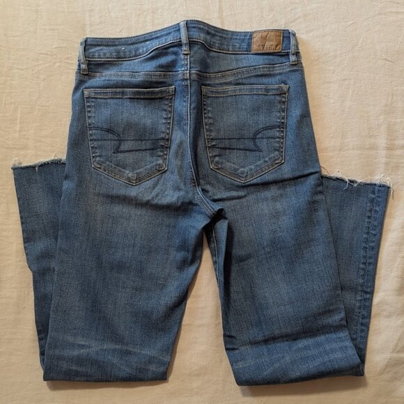 AE Kick Flare Button Up Jeans Sz 10 - Picture 2 of 4